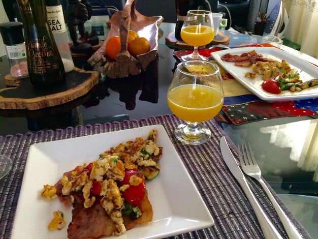 close up breakfast served table 1048944 7276541 1